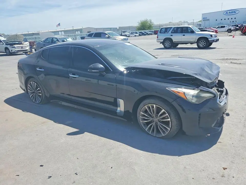 2019 KIA STINGER BASE  