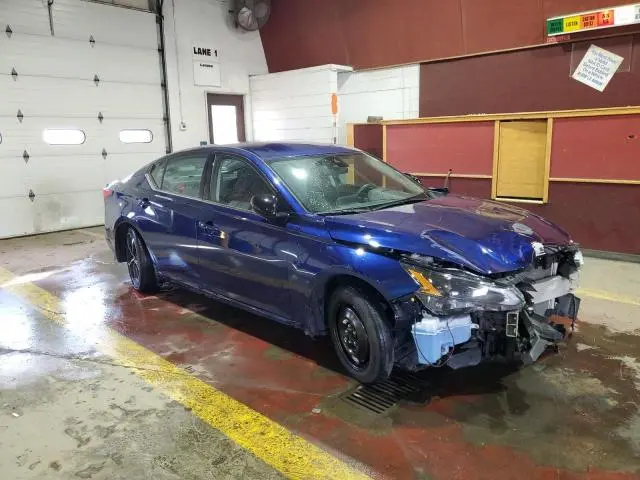 2024 NISSAN ALTIMA SR  