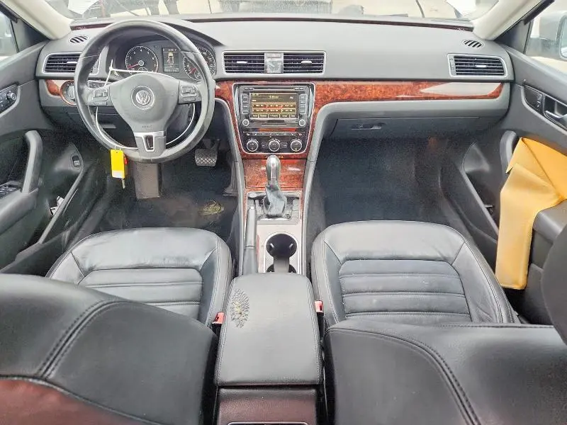 2013 VOLKSWAGEN PASSAT SEL  