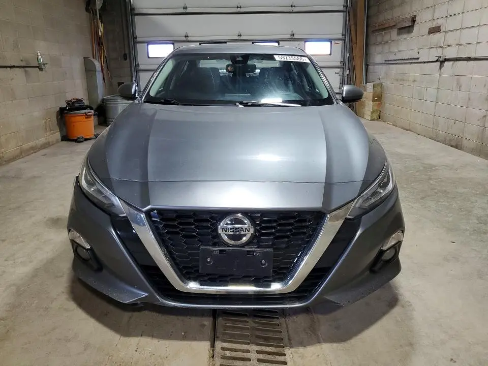 2020 NISSAN ALTIMA SL  