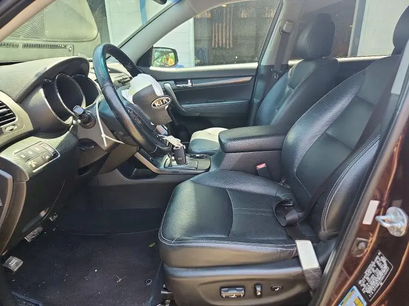 2011 KIA SORENTO SX  