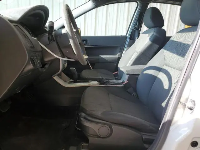 2010 FORD FOCUS SE  
