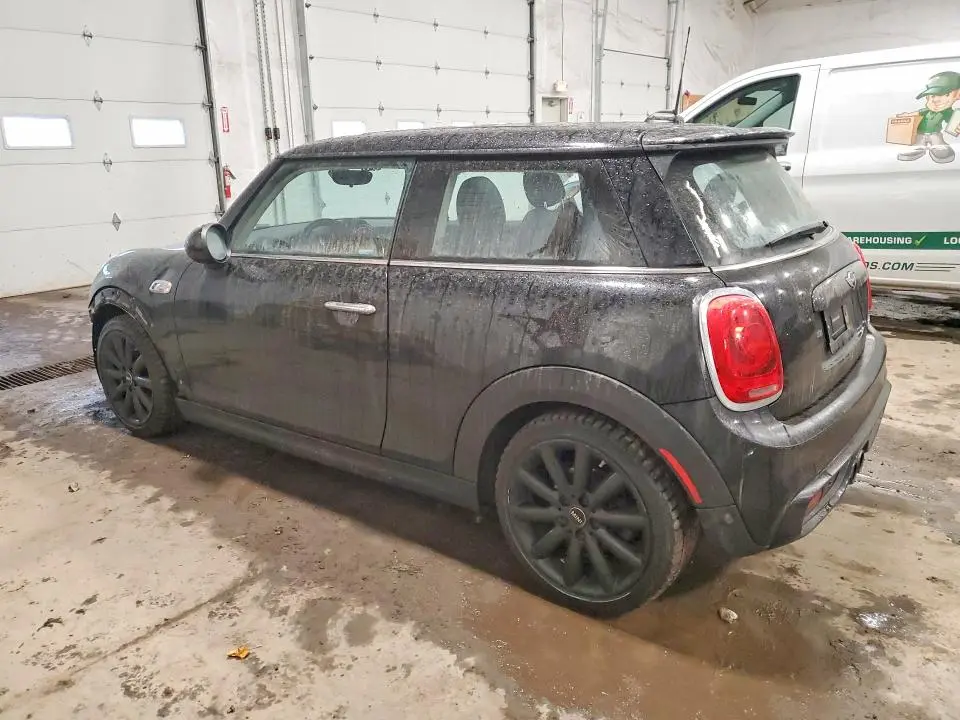 2018 MINI COOPER S  