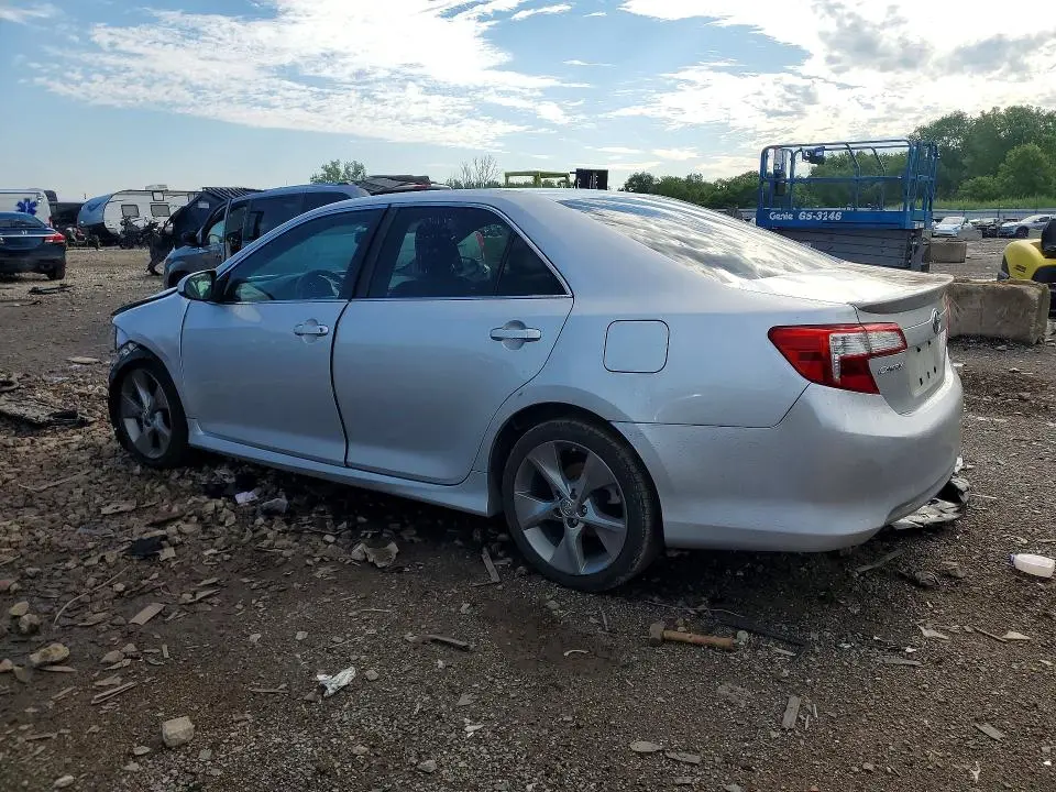 2014 TOYOTA CAMRY SE SPORT  