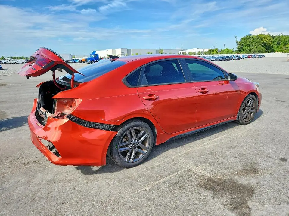 2021 KIA FORTE GT LINE  