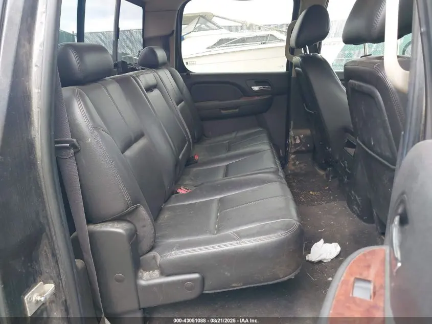 2011 CHEVROLET SILVERADO 1500 LTZ