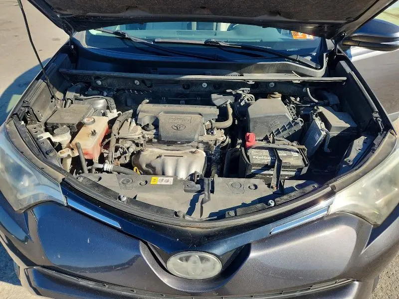 2018 TOYOTA RAV4 XLE  