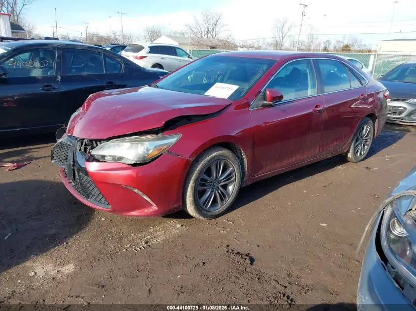 2015 TOYOTA CAMRY SE