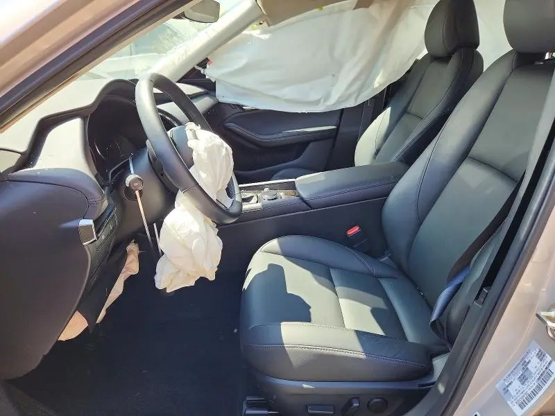 2025 MAZDA 3 PREFERRED  