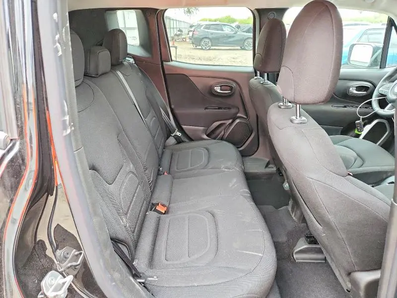2021 JEEP RENEGADE LATITUDE  