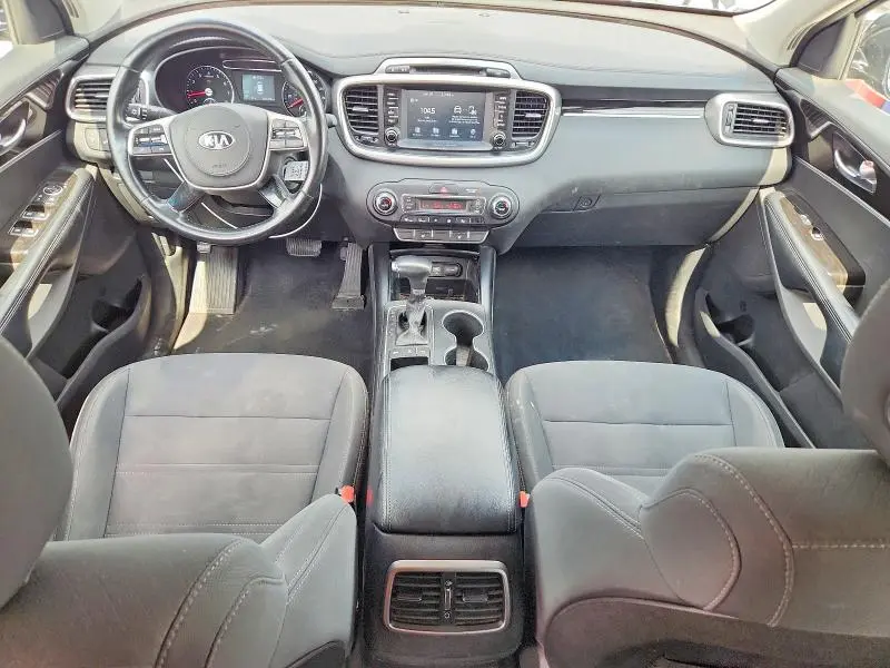 2019 KIA SORENTO LX V6  