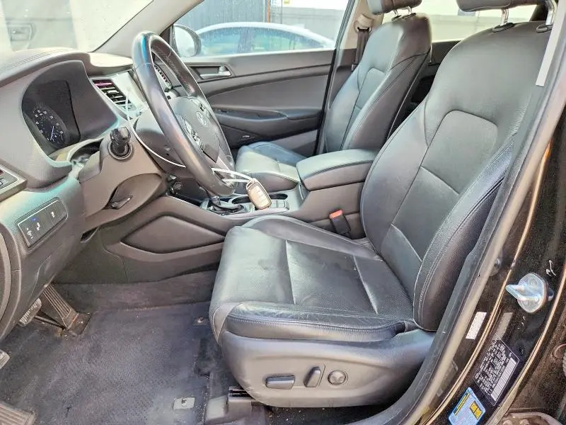 2017 HYUNDAI TUCSON SE PLUS  