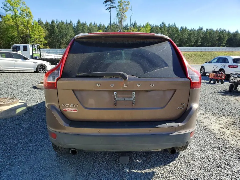2010 VOLVO XC60 T6  
