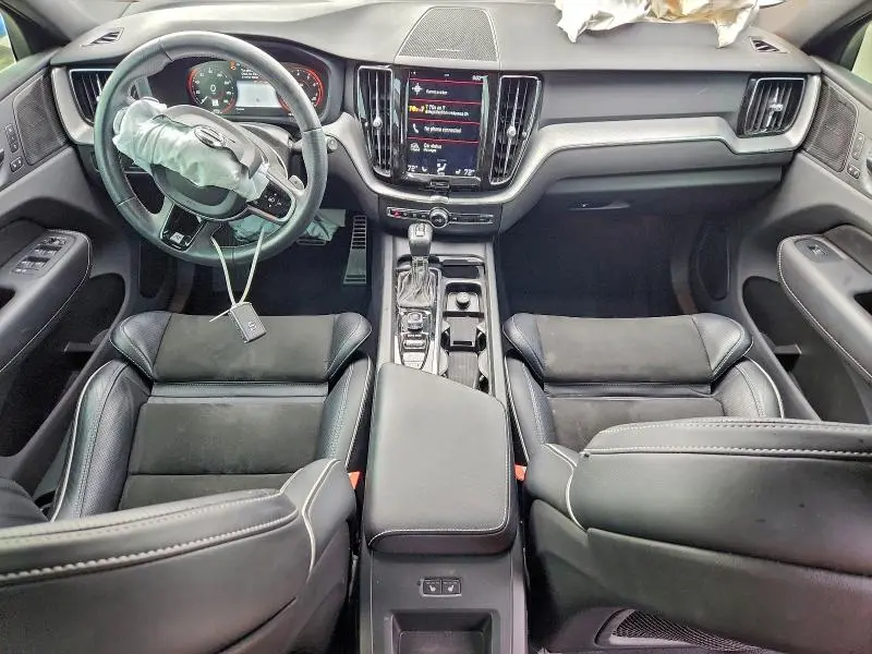 2019 VOLVO XC60 T5 R-DESIGN  