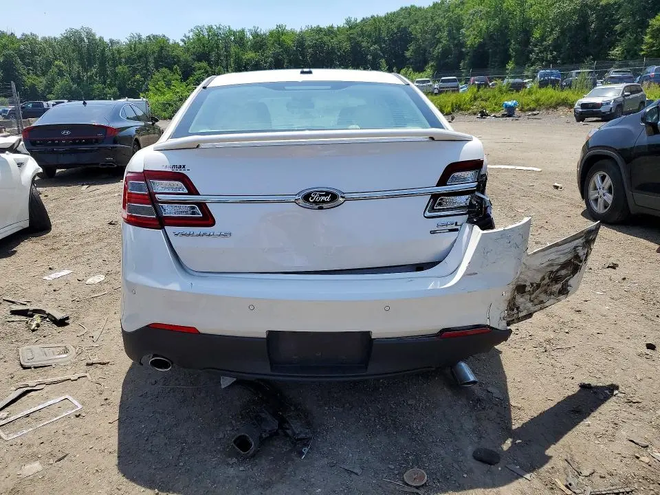2019 FORD TAURUS SEL  