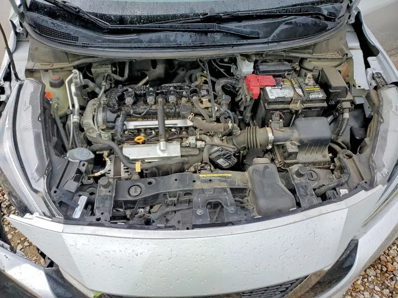 2021 NISSAN VERSA SR  