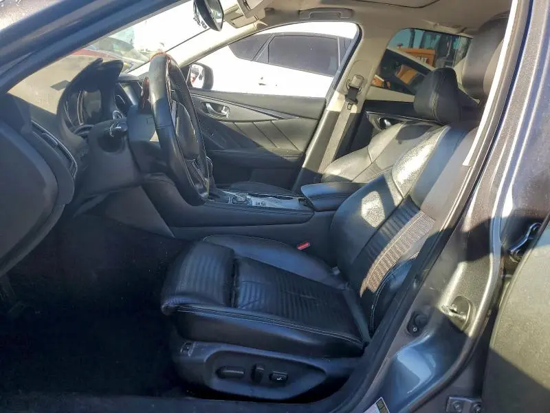 2018 INFINITI Q50 LUXE  