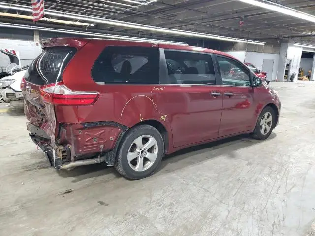 2017 TOYOTA SIENNA   