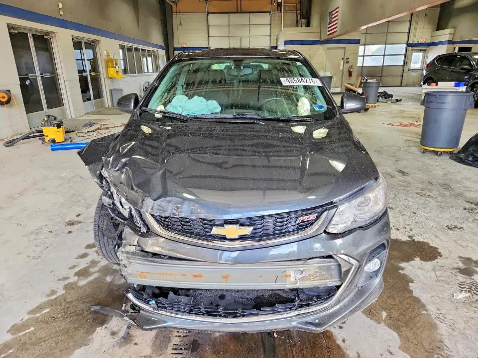 2017 CHEVROLET SONIC LT  