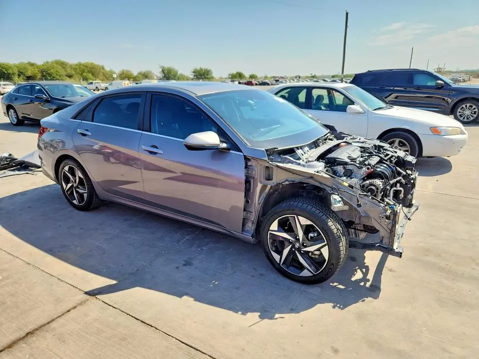 2022 HYUNDAI ELANTRA LIMITED  