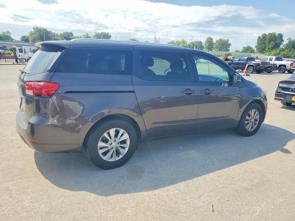 2017 KIA SEDONA LX  