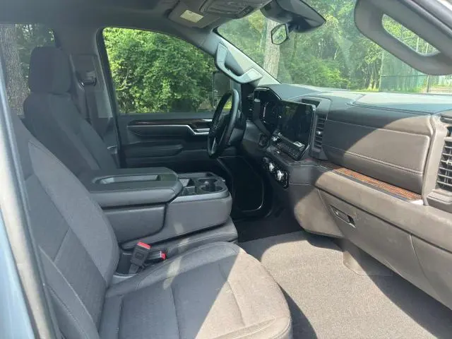 2025 GMC SIERRA K2500 SLE  