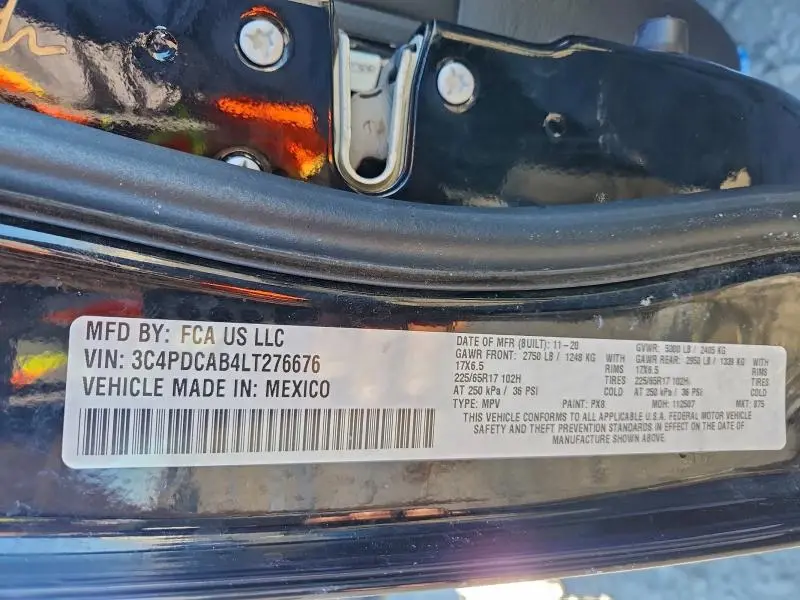 2020 DODGE JOURNEY SE  