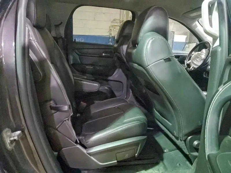 2013 GMC ACADIA SLT-1  