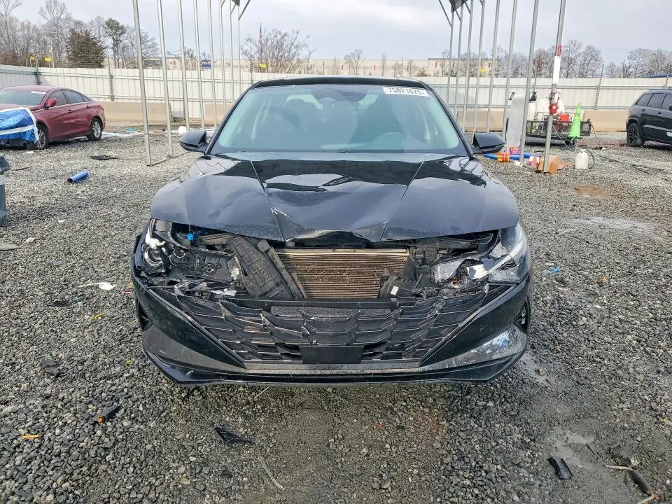 2021 HYUNDAI ELANTRA SEL  