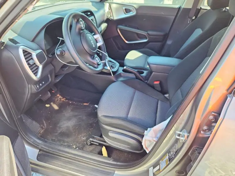 2023 KIA SOUL LX  