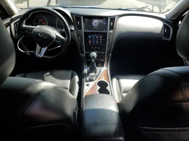 2018 INFINITI Q50 LUXE  