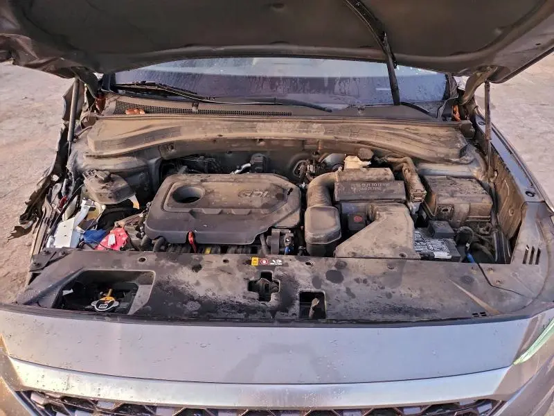 2019 HYUNDAI SANTA FE SE  