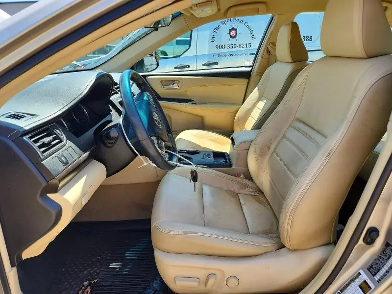 2017 TOYOTA CAMRY XLE  