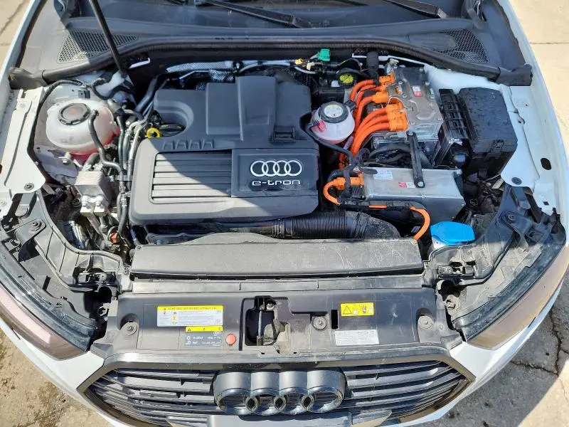 2018 AUDI A3 E-TRON PREMIUM PLUS  