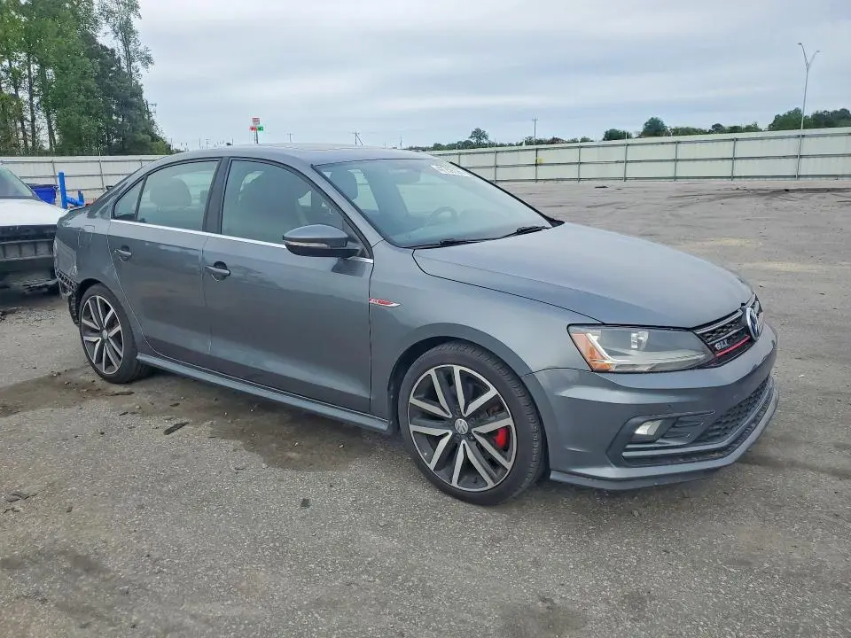 2018 VOLKSWAGEN JETTA   