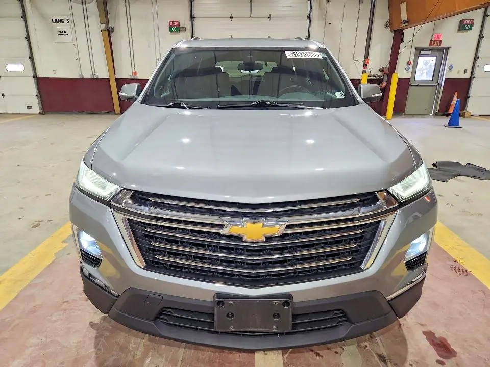 2023 CHEVROLET TRAVERSE LT  