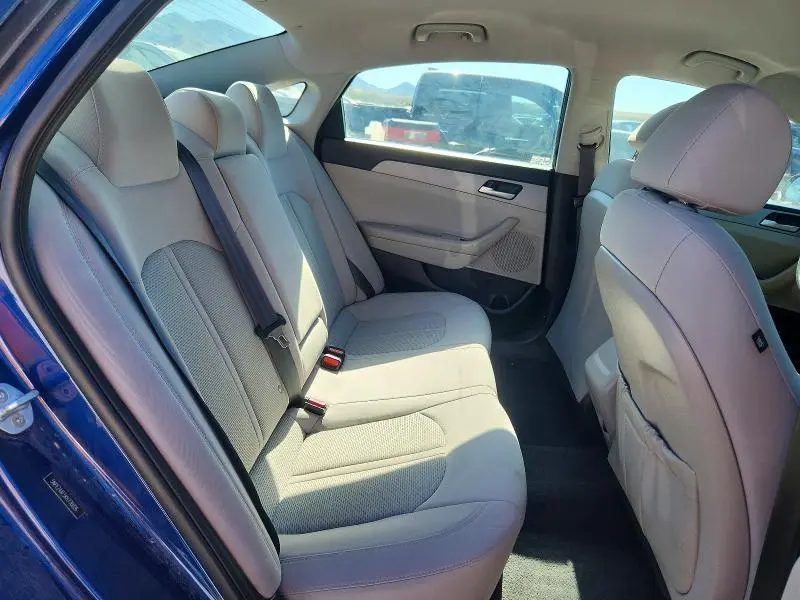 2019 HYUNDAI SONATA SE  