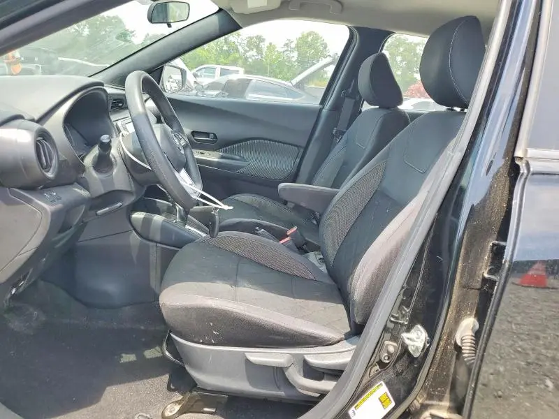 2019 NISSAN KICKS S  