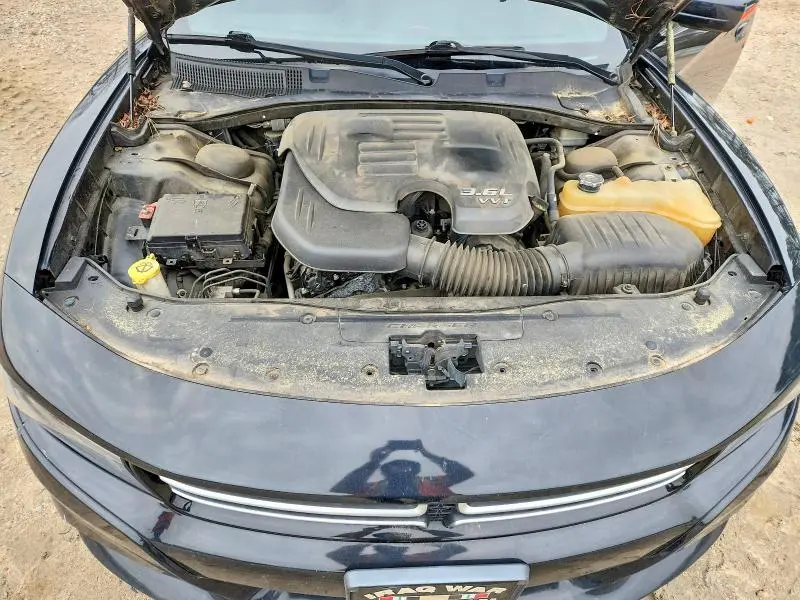 2015 DODGE CHARGER SE  