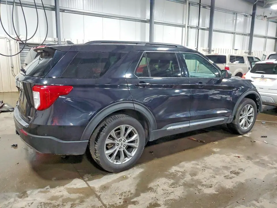 2021 FORD EXPLORER XLT  