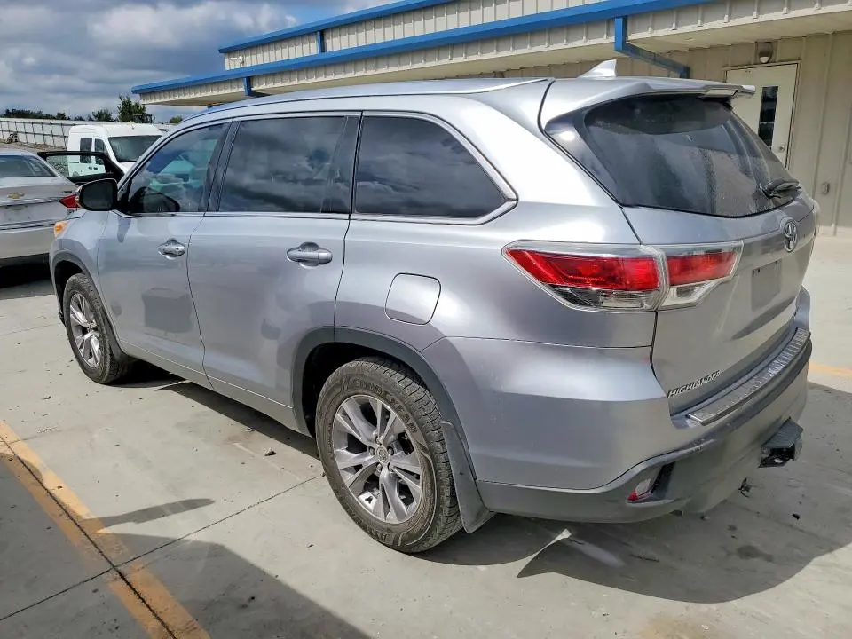 2014 TOYOTA HIGHLANDER XLE  