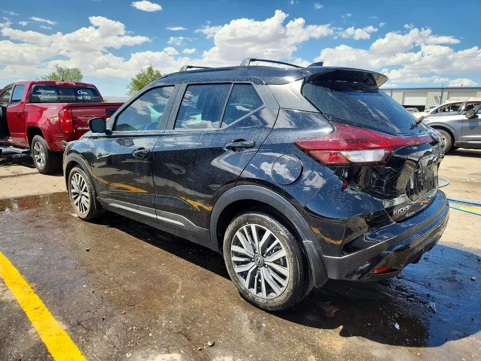 2024 NISSAN KICKS SR  