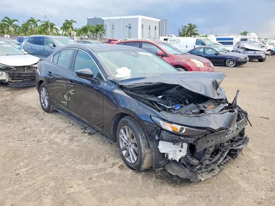 2021 MAZDA 3   