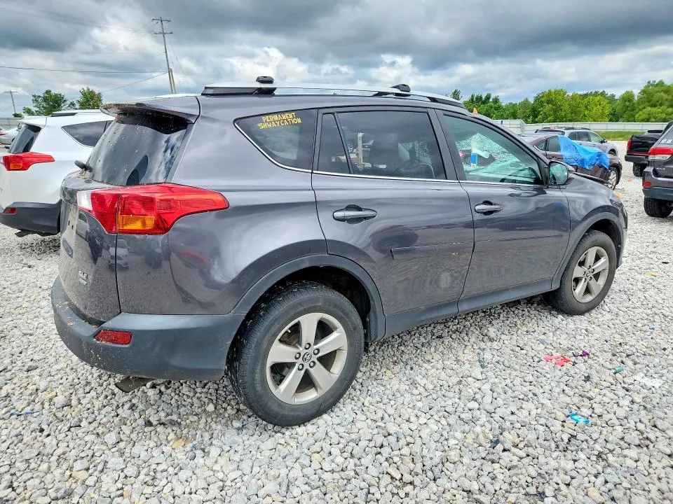 2015 TOYOTA RAV4 XLE  