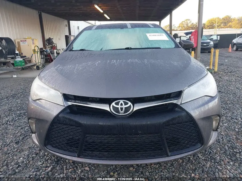 2017 TOYOTA CAMRY SE