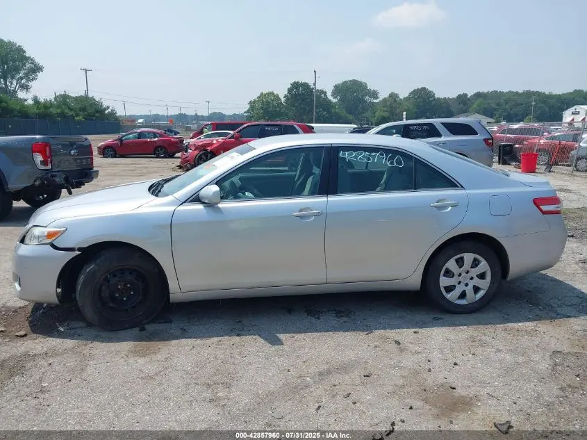 2011 TOYOTA CAMRY LE