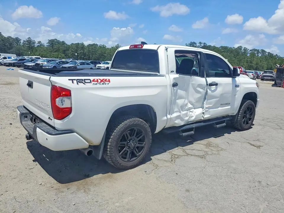 2020 TOYOTA TUNDRA SR5  