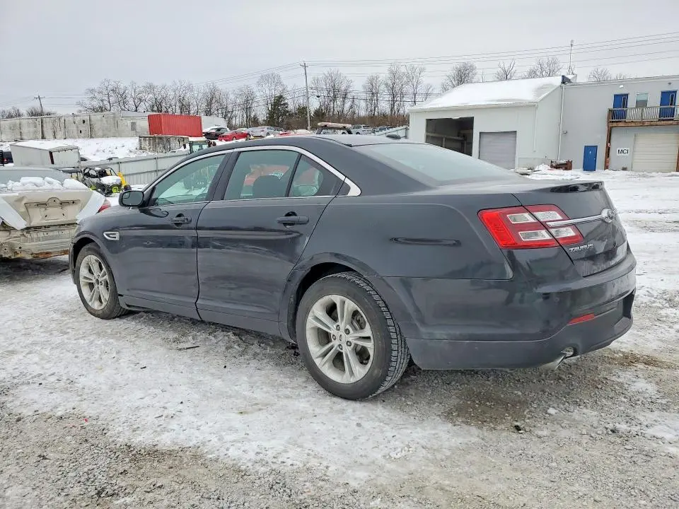 2015 FORD TAURUS SEL  
