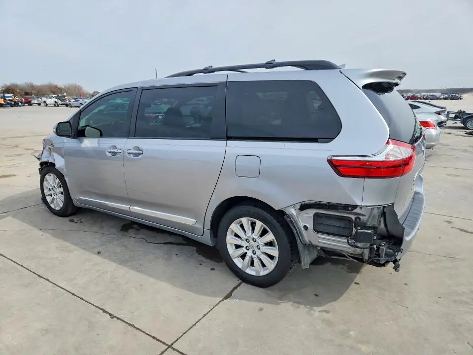 2015 TOYOTA SIENNA LIMITED 7-PASSENGER  