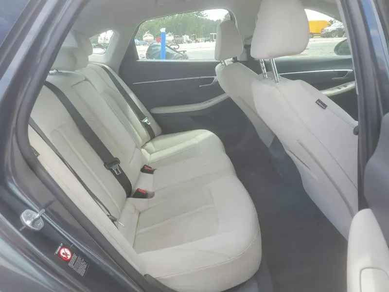 2022 HYUNDAI SONATA SEL  